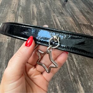 Star faux leather choker